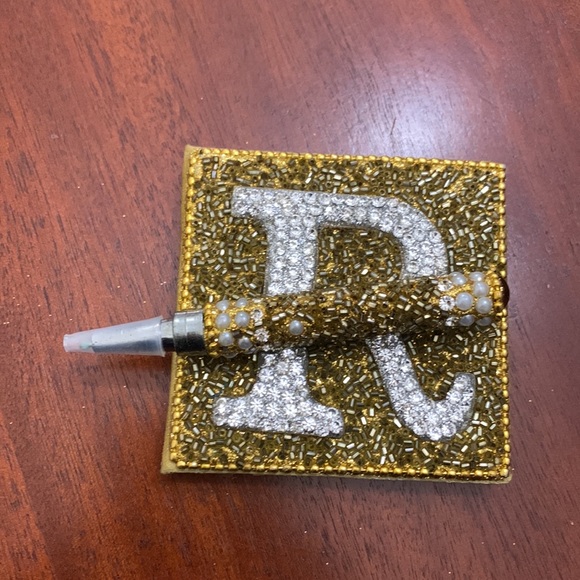 Pier 1 Mini Beaded “R” Monogram Note Pad - Picture 6 of 8